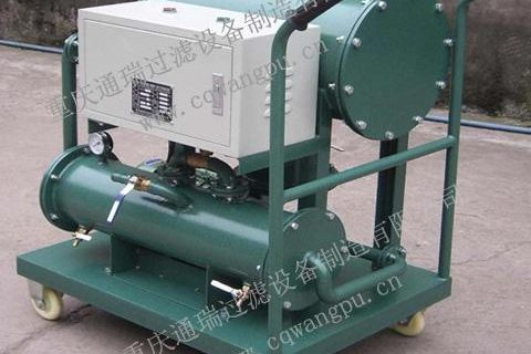 厂家剖析：：：轻质油聚结疏散式滤油机